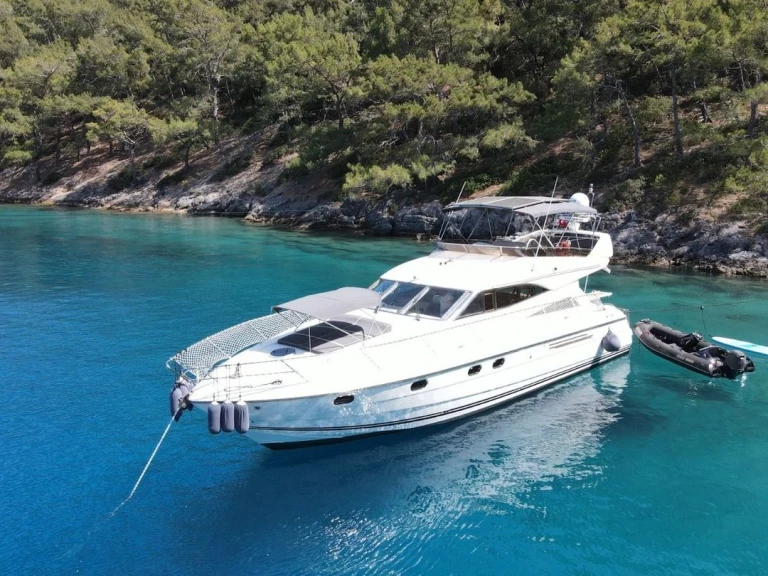 Charter a Custom Made Custom made in Göcek on Samboat