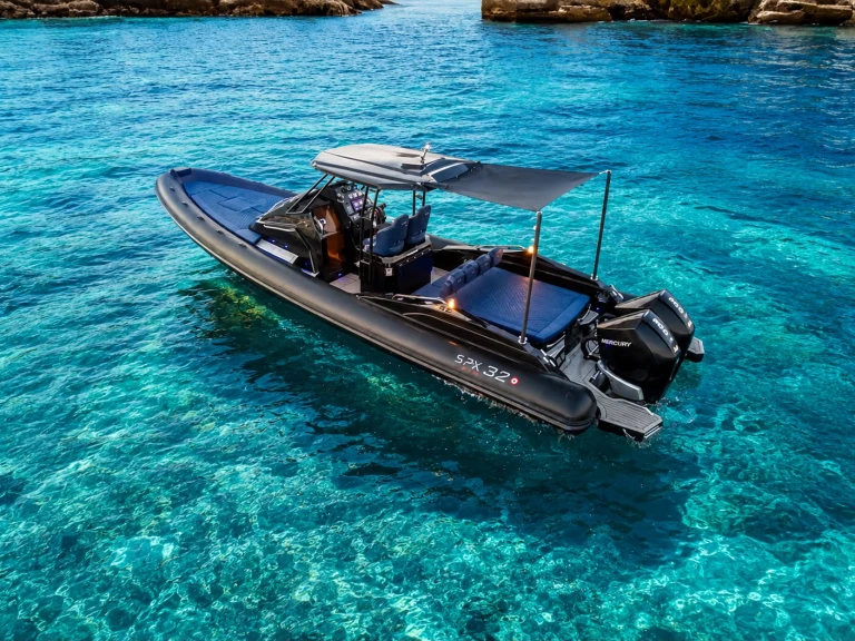 Hire Motorboat Spx with a boat licence