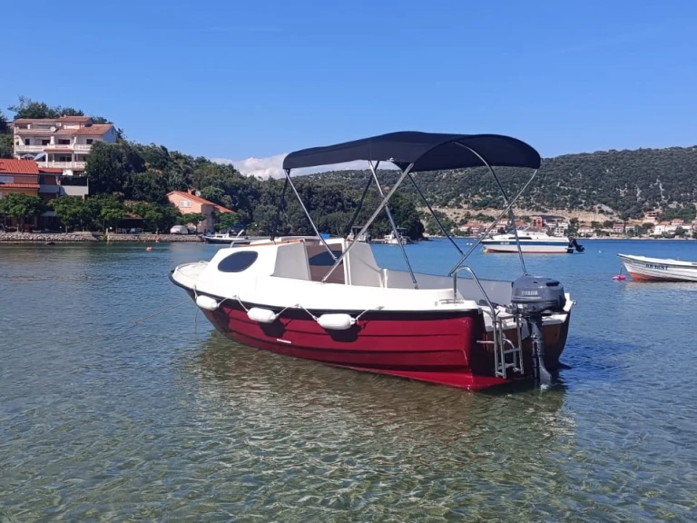 Hire a Adria 500 Cabin Supetarska Draga
