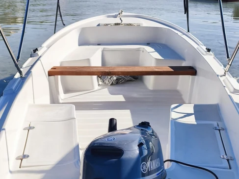 Hire a Adria 500 Open Supetarska Draga