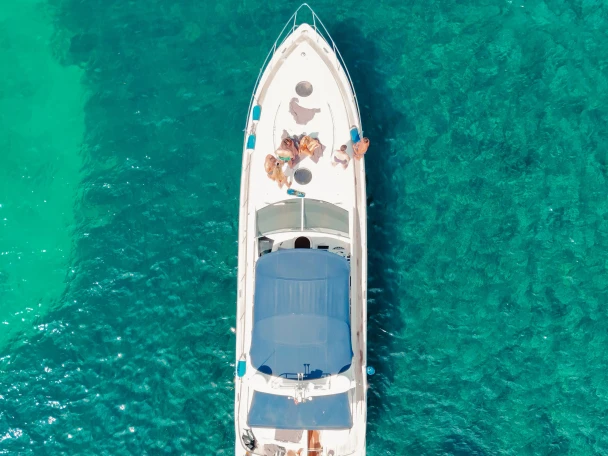 Yacht charter Palma de Mallorca - Fairline Targa 52 on SamBoat