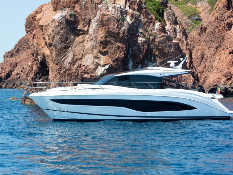 Hire Motorboat with or without skipper Princess Cannes