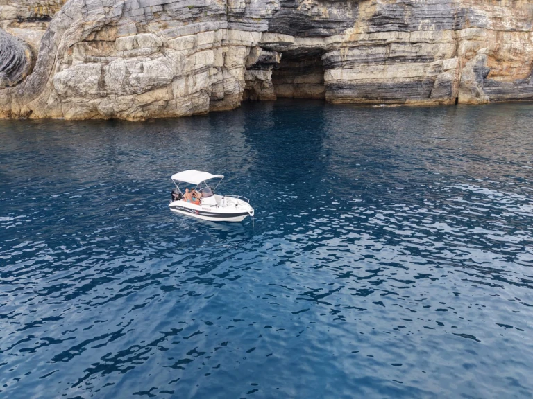 Hire Motorboat with or without skipper Trimarchi La Spezia