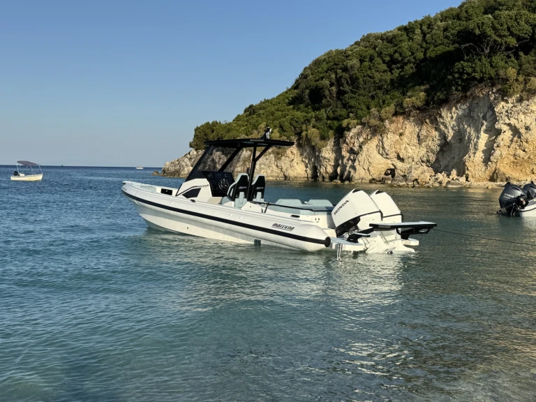 Charter a Mazziena SP 26 in Zakynthos on Samboat