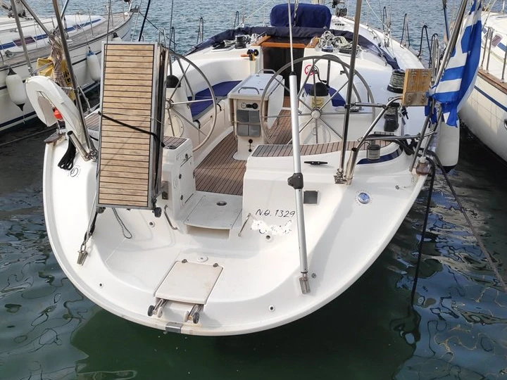 Hire Sailboat with or without skipper Bavaria Ávdira