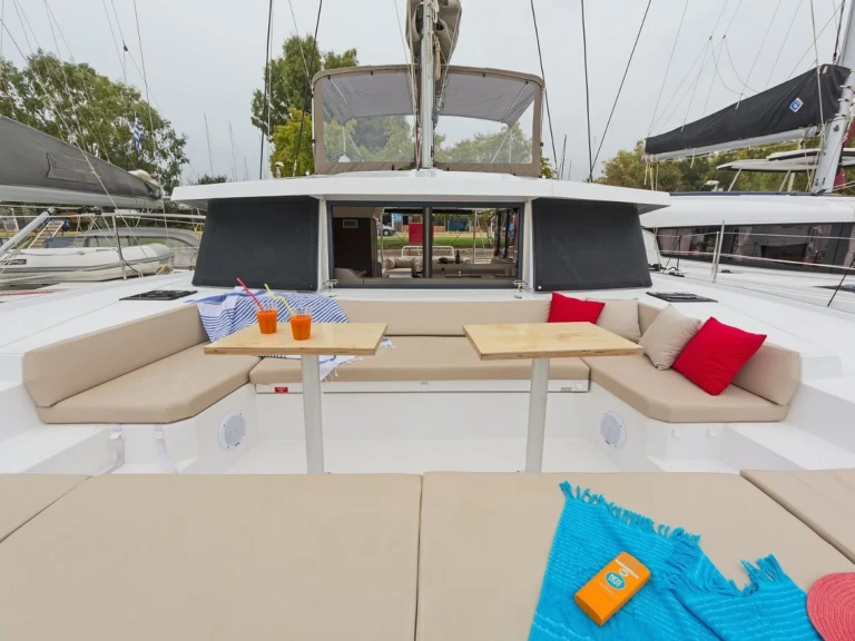 Hire Catamaran Bali with a boat licence