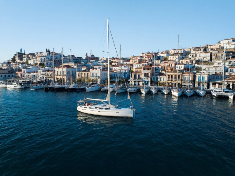 Yacht charter Gouvia - Bavaria Cruiser 46 on SamBoat