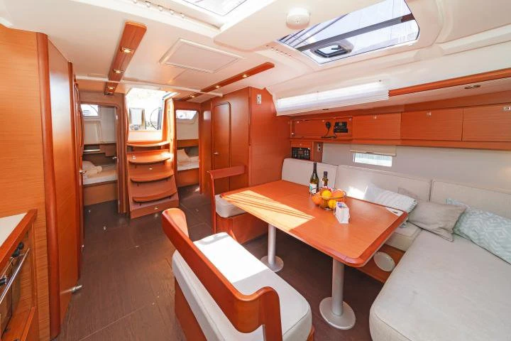Yacht hire Ávdira cheap Dufour 430