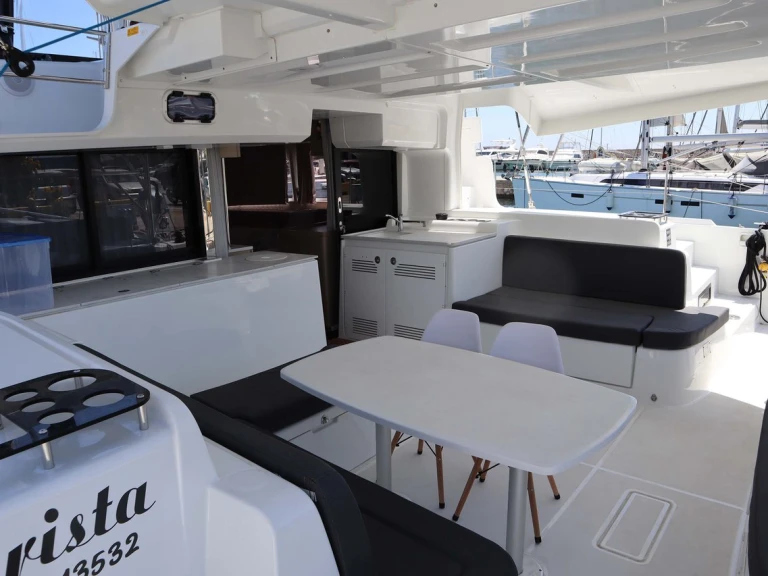Catamaran to hire Alimos at the best price