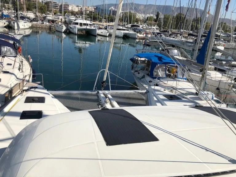 Catamaran to hire Alimos at the best price