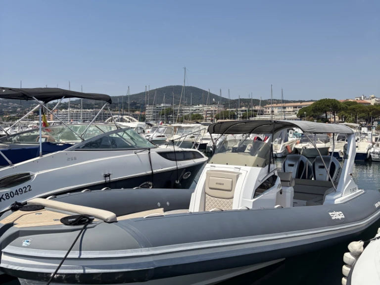 Charter a Salpa Salpa Soleil 28 in Sainte-Maxime on Samboat