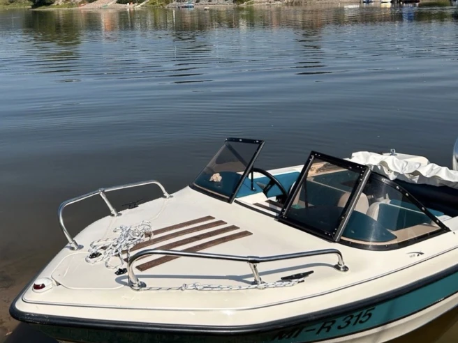 Motorboat to hire Kreisfreie Stadt Wolfsburg at the best price