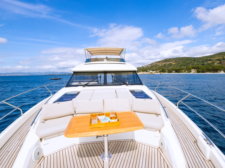 Yacht hire Cannes cheap 630s