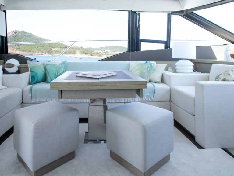 Motorboat hire in Cannes - Prestige 630s