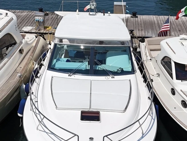 Yacht charter Porto Rotondo - Uniesse 42 open on SamBoat