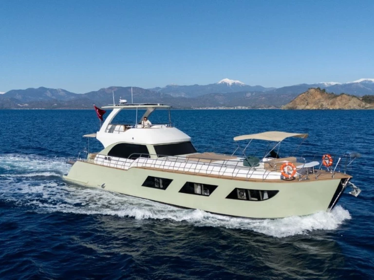 Charter a Custom Made Custom made in Göcek on Samboat