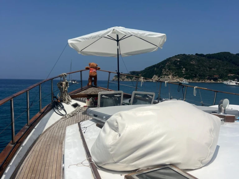 Hire Motorboat with or without skipper Gulet Pisa