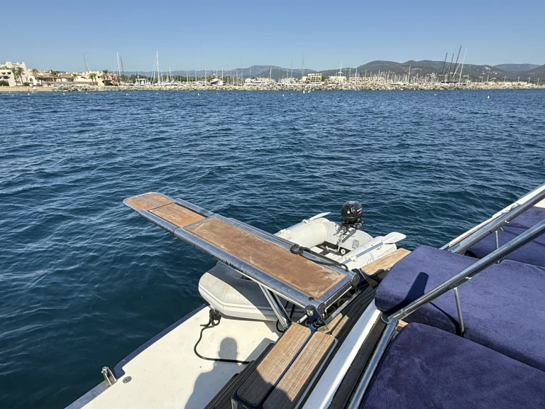 Motorboat to hire Port Grimaud at the best price