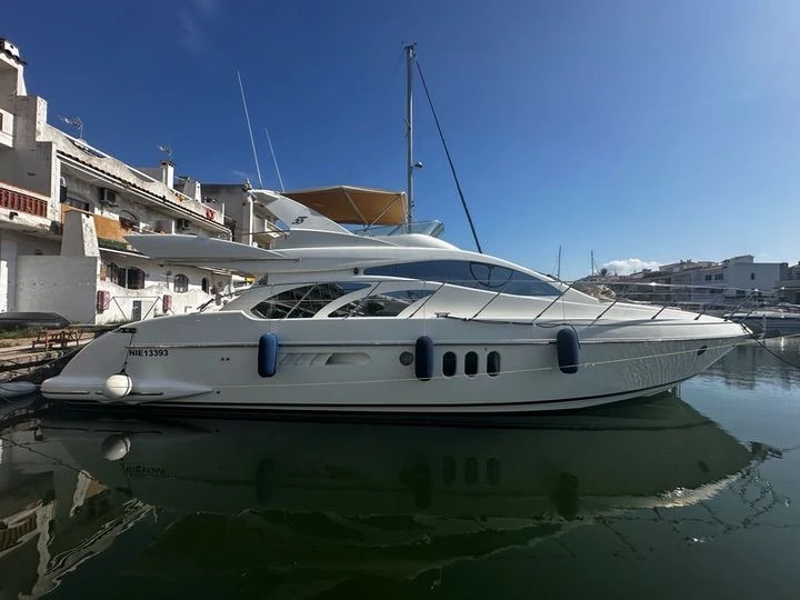 Luxury Yacht hire in Roses - Azimut Azimut 55 Fly