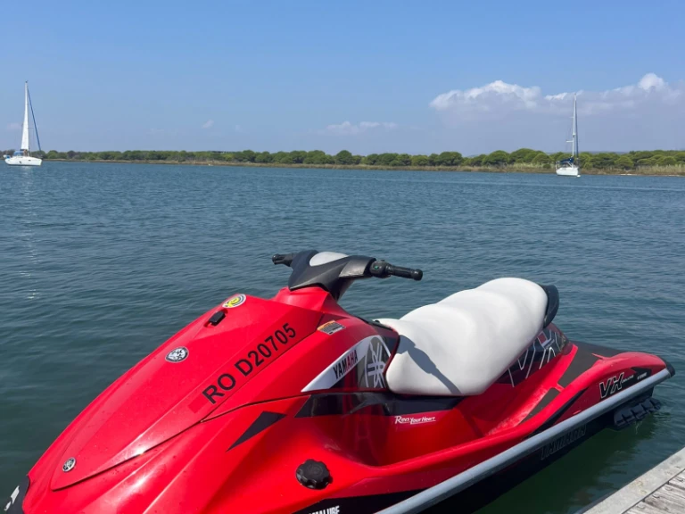 Hire Jet ski Yamaha with a boat licence