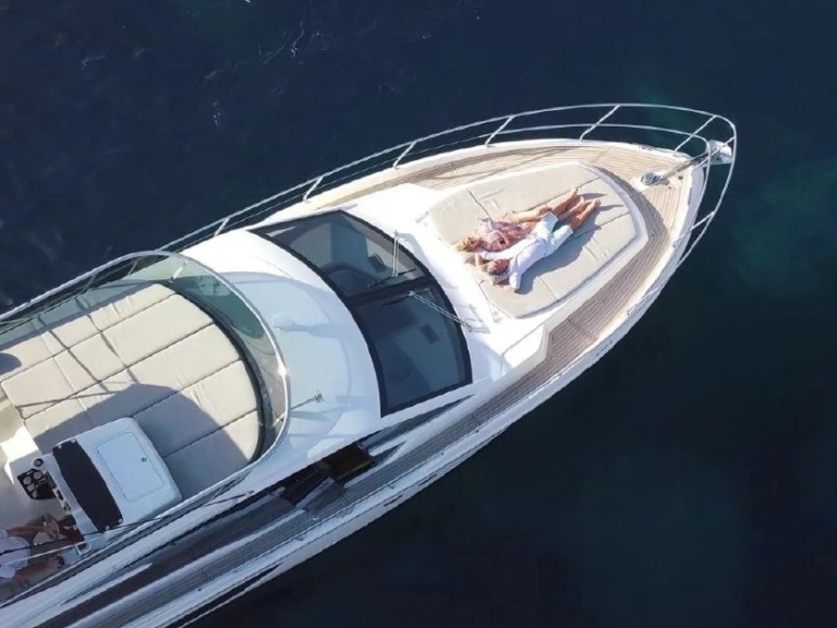 Motorboat hire in Ibiza Town - Absolute Yachts Absolute 52 Fly