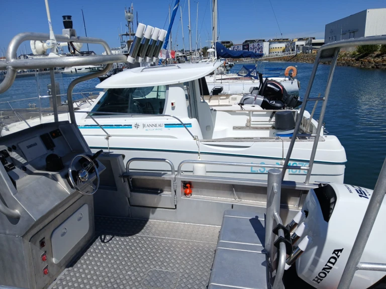 Yacht hire Les Sables-d'Olonne cheap Exocet 7