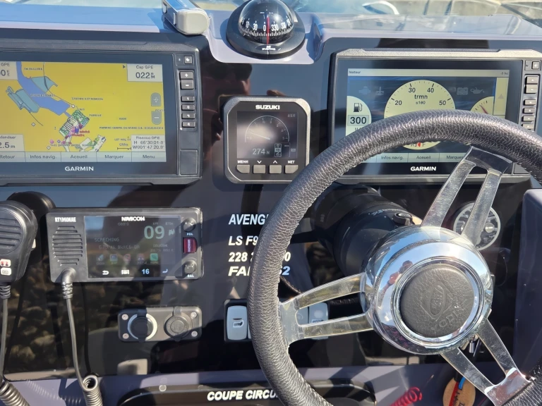 Yacht charter Les Sables-d'Olonne - Zodiac Medline 7.5 on SamBoat