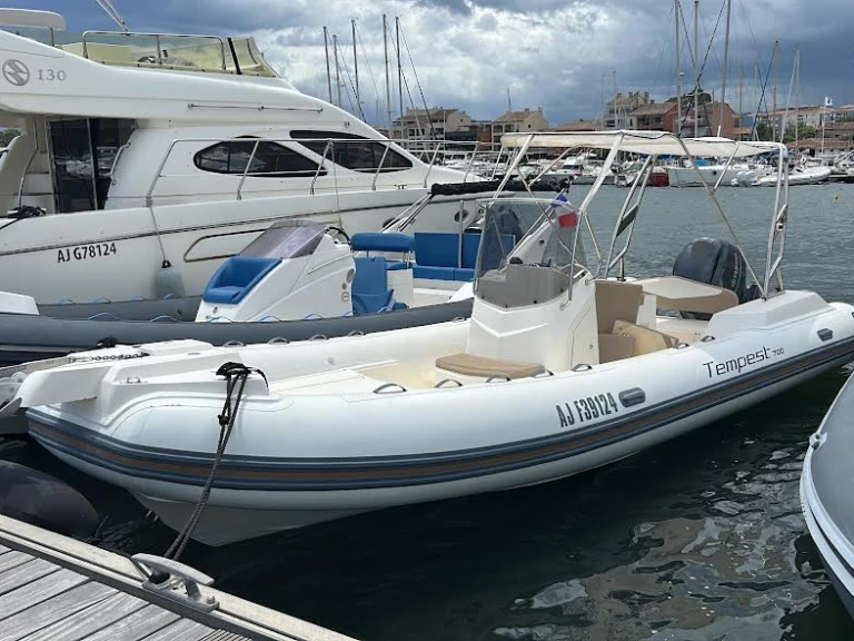 Yacht charter Porto-Vecchio - Capelli Tempest 700 Sun on SamBoat