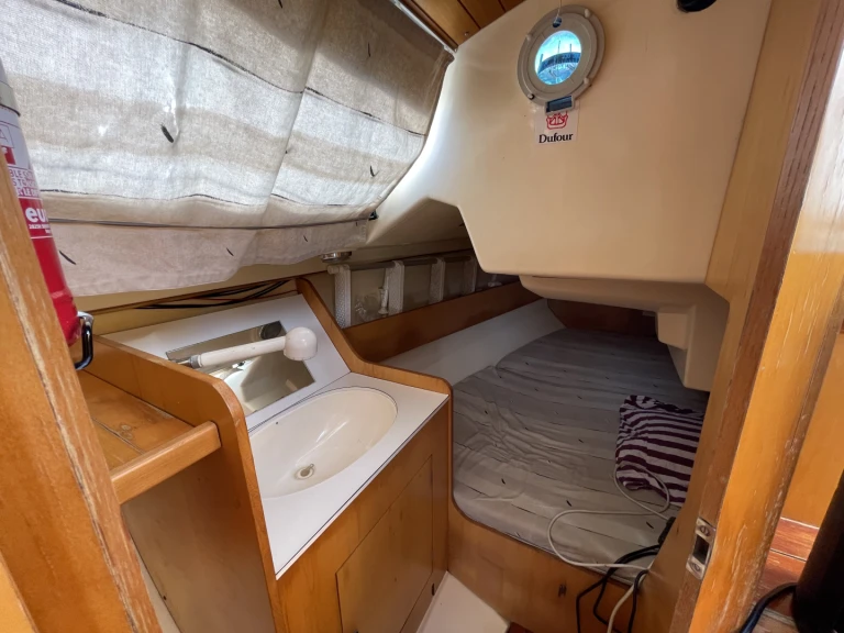 Hire Sailboat with or without skipper Dufour La Rochelle