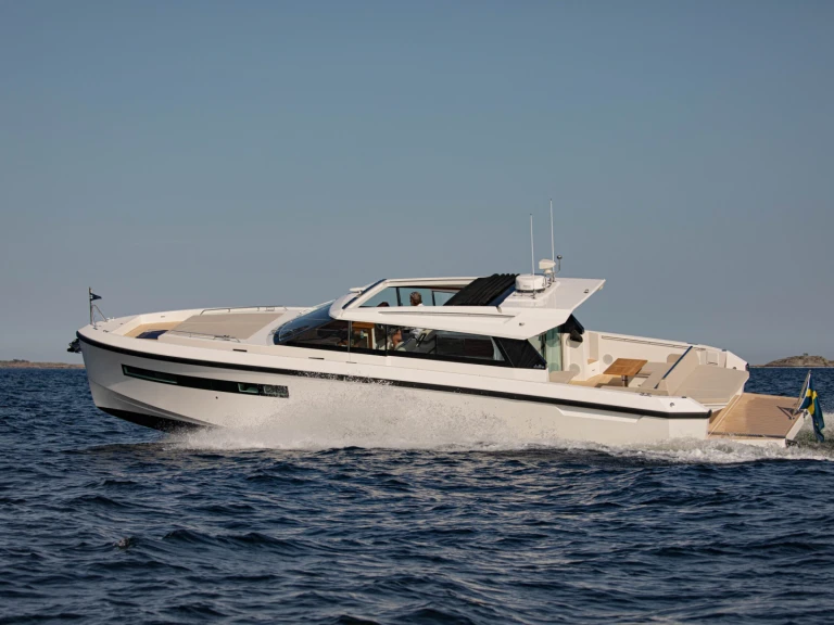 Hire a delta 48 Beaulieu-sur-Mer