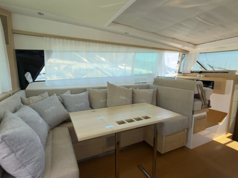 Motorboat hire in Beaulieu-sur-Mer - delta 48