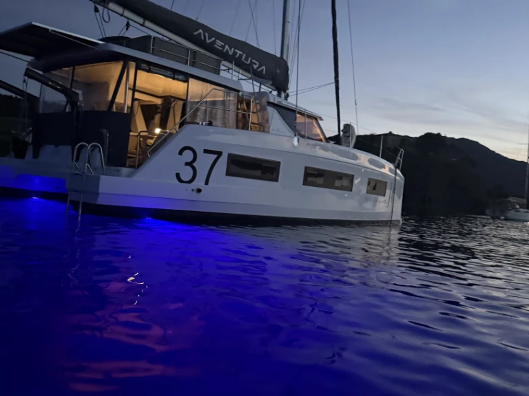 Yacht hire Le Grau-du-Roi cheap Aventura 37