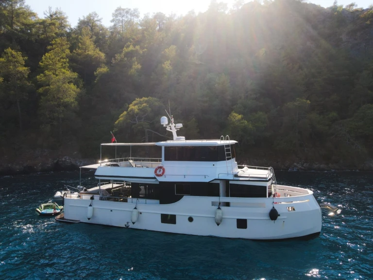 Motorboat hire in Göcek - Custom Made Custom made