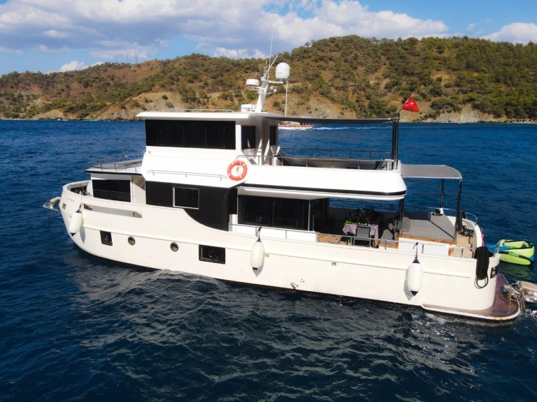 Motorboat hire in Göcek - Custom Made Custom made