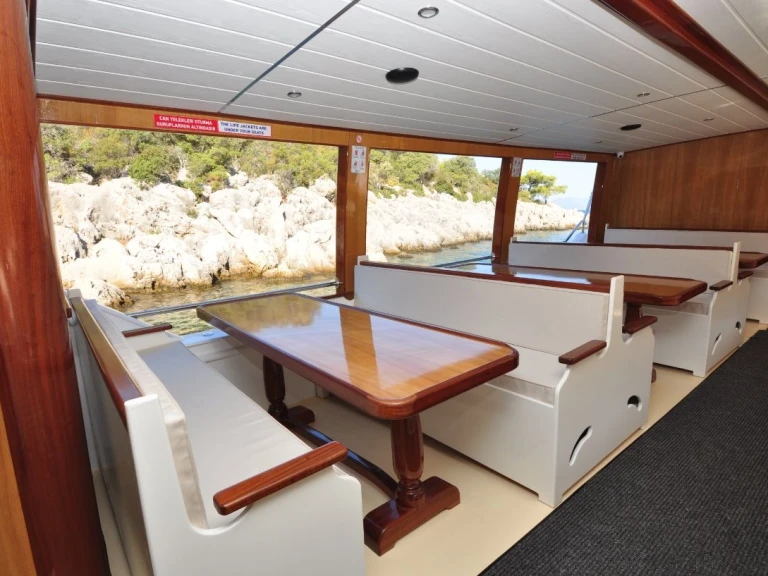 Charter a Custom Made Custom made in Göcek on Samboat