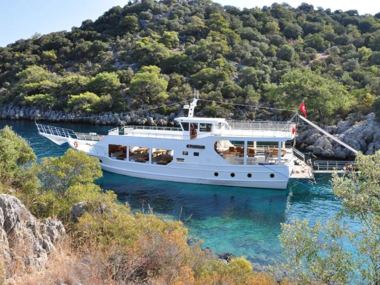 Hire Motorboat with or without skipper Custom Made Göcek