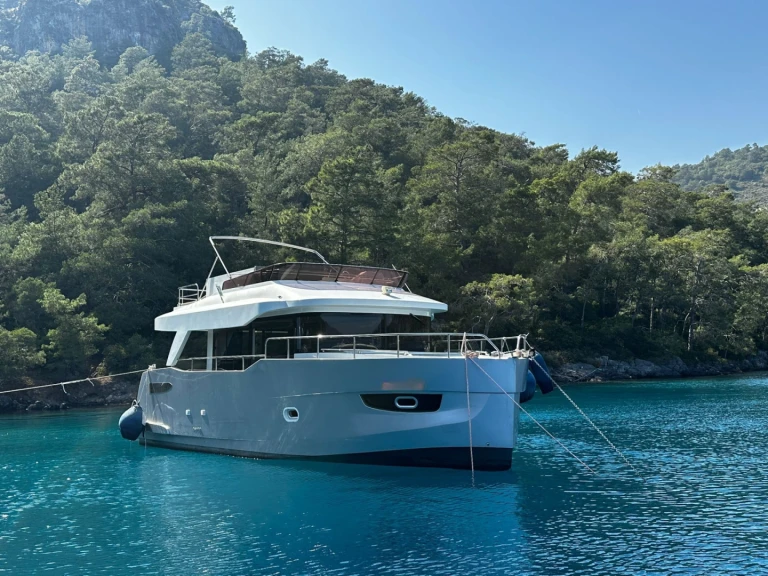 Charter a Custom Made Custom made in Göcek on Samboat