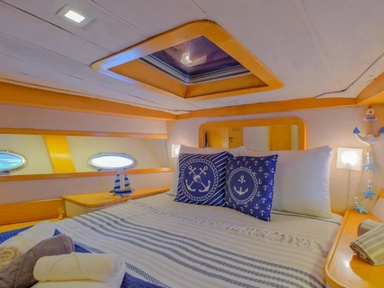 Charter a Custom Made Custom made in Göcek on Samboat