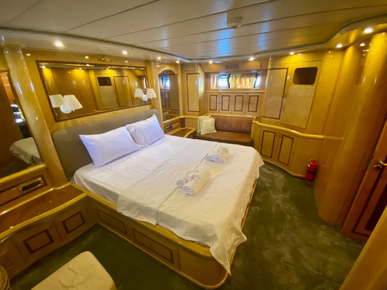 Motorboat hire in Göcek - Custom Made Custom made
