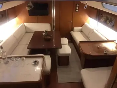Charter a Bénéteau Oceanis 46 in Samsun Körfezi on Samboat