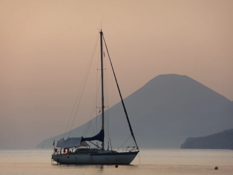 Hire Sailboat Edel with a boat licence