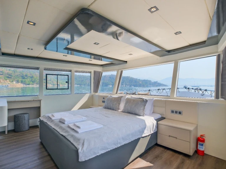 Charter a Custom Made Custom made in Göcek on Samboat