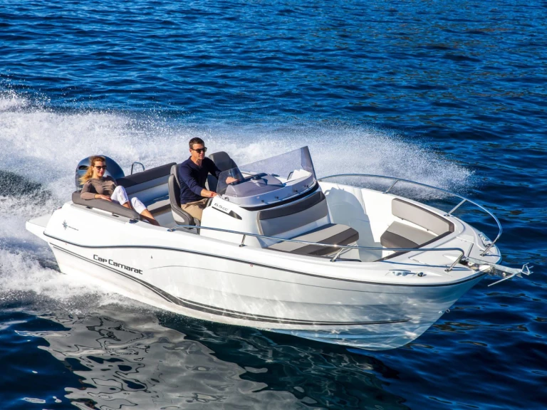 Hire Motorboat with or without skipper Jeanneau Le Lavandou