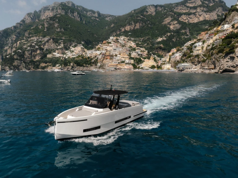 Yacht charter Sorrento - De Antonio De Antonio D32 Open on SamBoat