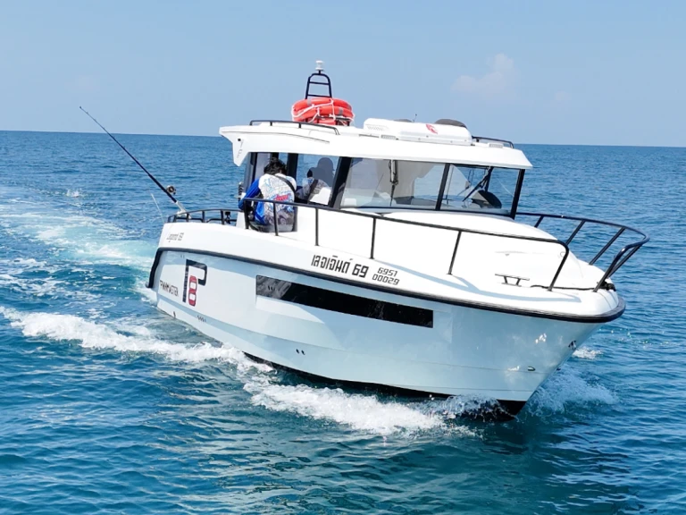 Hire Motorboat Finnmaster with a boat licence