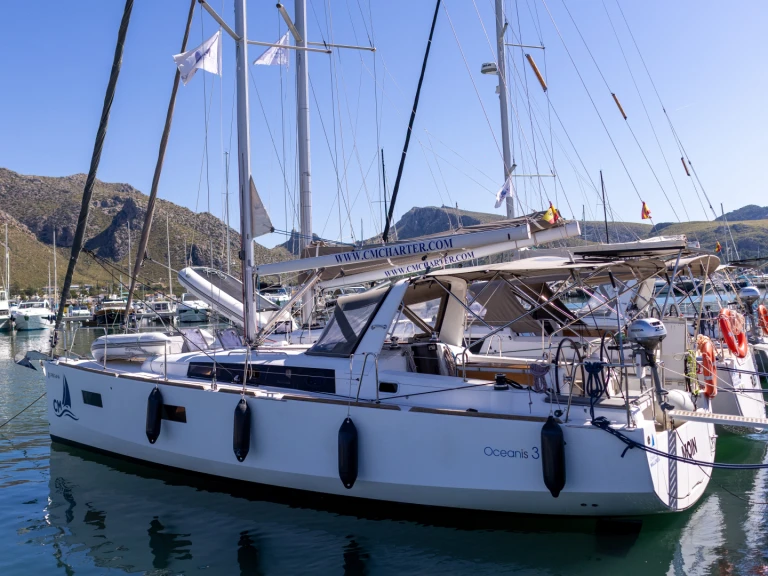 Hire Sailboat with or without skipper Bénéteau Port de Pollença