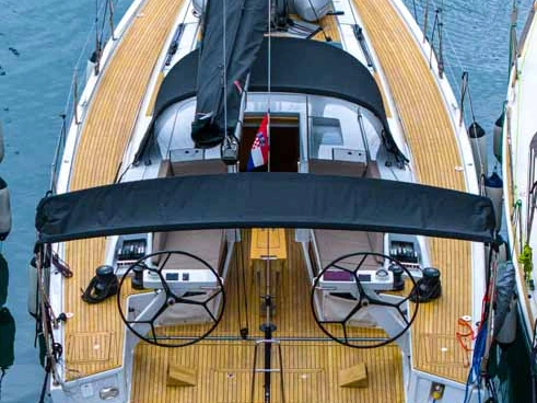Charter a Grand Soleil Grand Soleil 44 Performance in Biograd na Moru on Samboat