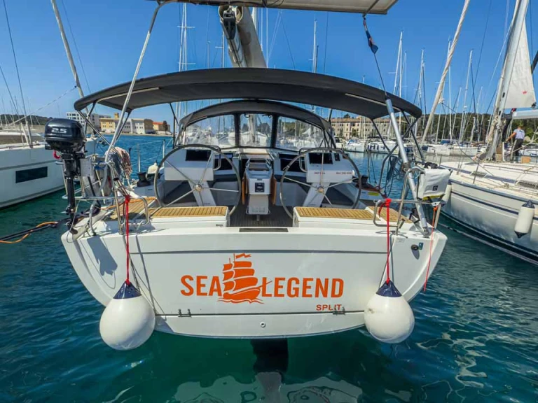Yacht hire Pula cheap Hanse 455
