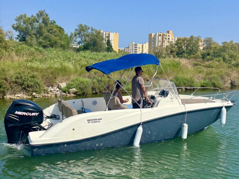 Hire a Quicksilver Activ 675 Sundeck Carnon-Plage
