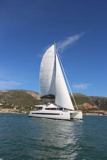 Catamaran hire in Parham Town - Bali Bali 5.4